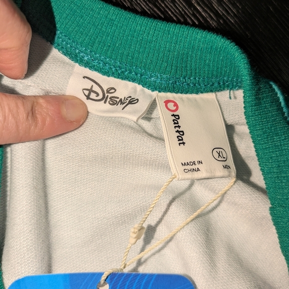 Disney Lilo & Stich Ohana Means Family Christmas Long Sleeved Shirt. NWT Size XL - Picture 7 of 9
